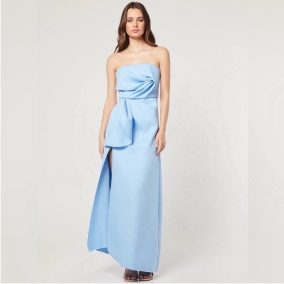 Elliatt Elegant Strapless Blue Dress - Picture 4 of 8